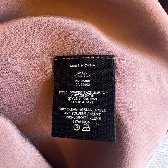 THEORY DRAPED SILK TOP ||MAUVE MIST, NWT - Picture 10 of 12